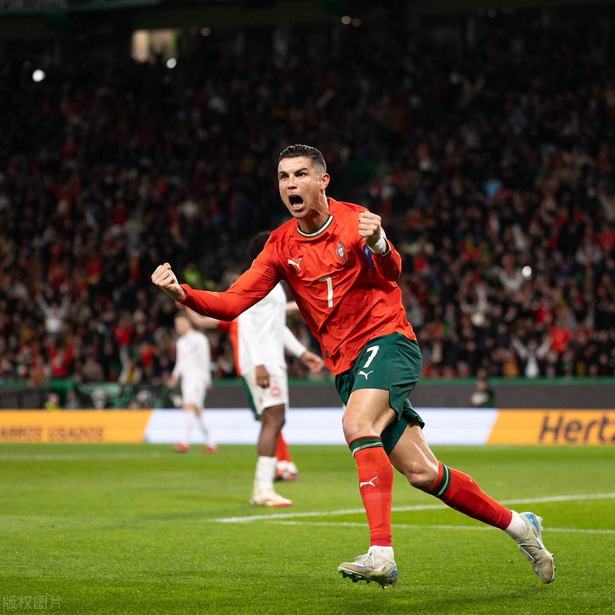 开云体育-包含C罗连续七场比赛得分超过最后时刻胜出，TL不断突破！的词条