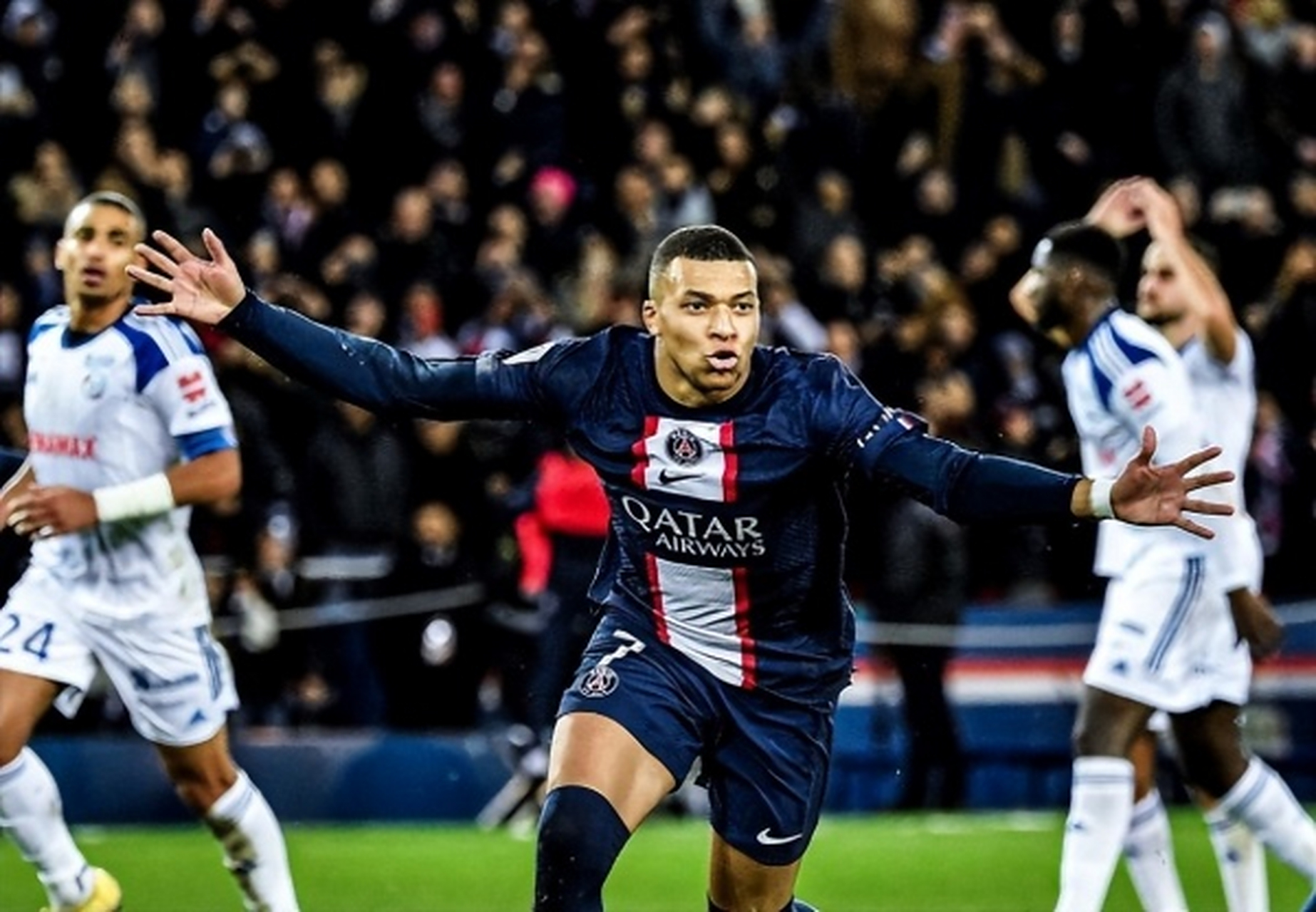 KAIYUN-姆巴佩在SKT比赛中持续失利，出色发挥引发热议！