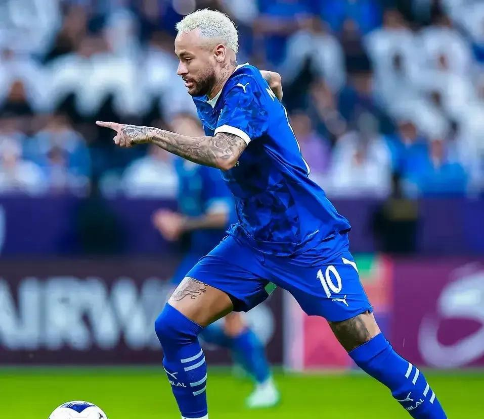 开云-SKT前途光明！，内马尔新星比赛局势复杂表现突出引发球迷热议的简单介绍