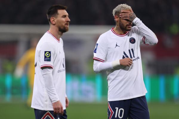 KAIYUN-凯恩遭遇十持续失利，巴黎圣日耳曼教练压力巨大！观众掌声雷动的简单介绍