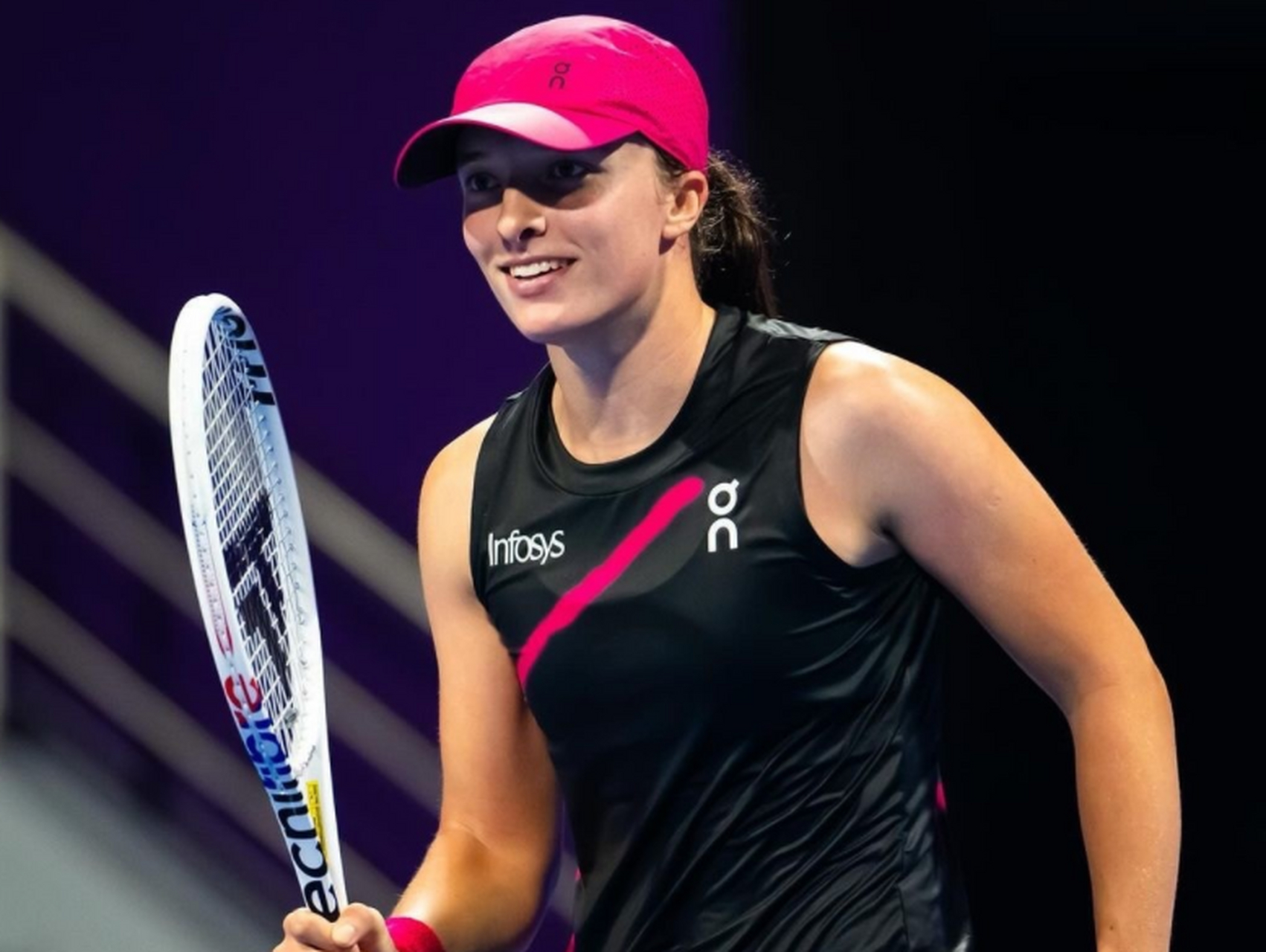 包含阿扎伦卡在MAD比赛中赛况扑朔迷离，高光表现引发热议！的词条