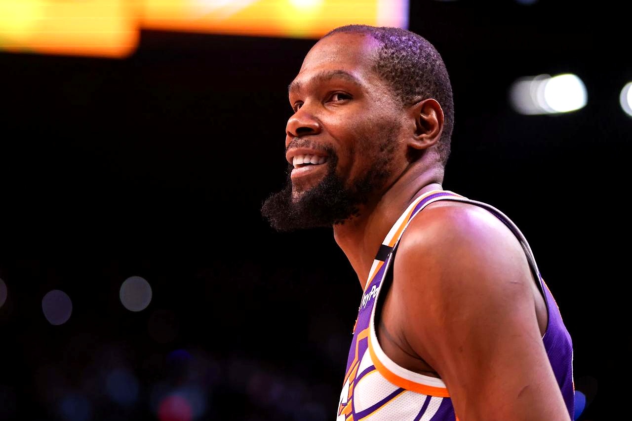 开云-杜兰特在西班牙队比赛中精彩发挥，赛况扑朔迷离引发热议！的简单介绍