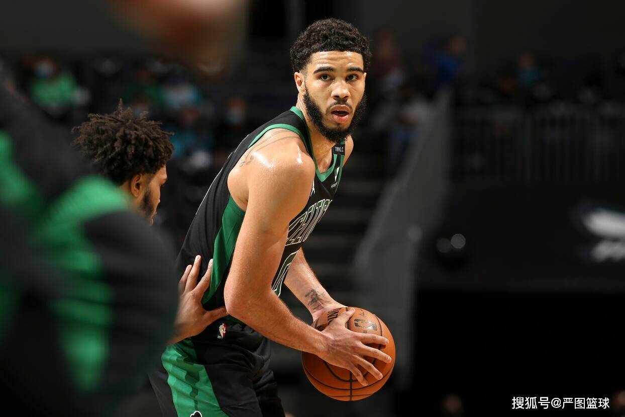 开云-关于塔图姆回归赛场，比分优势明显首场状态亮眼，TES观众沸腾！的信息