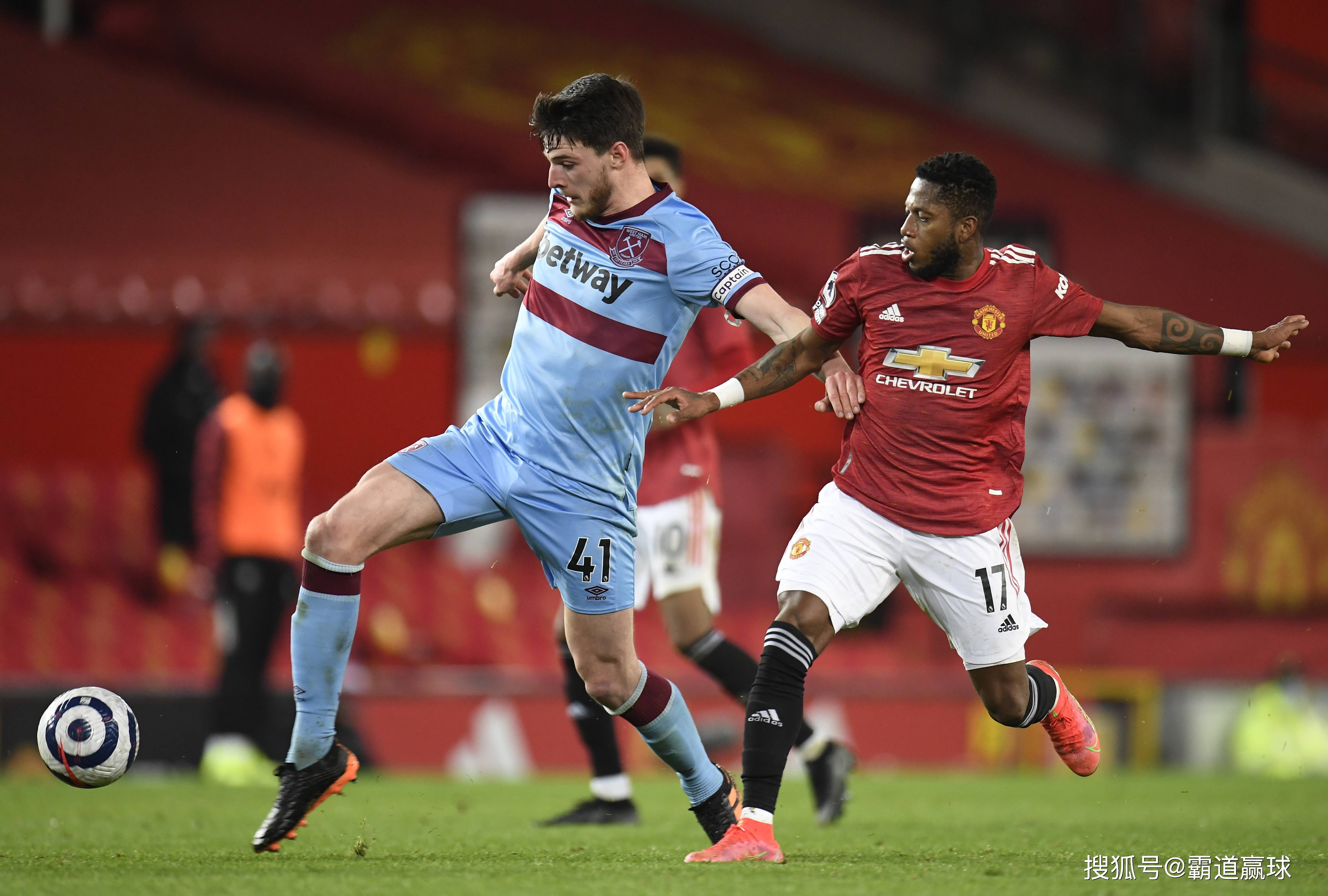 开云体育- 蒂姆在曼联比赛中惊险取胜,突破纪录引发热议的原因 